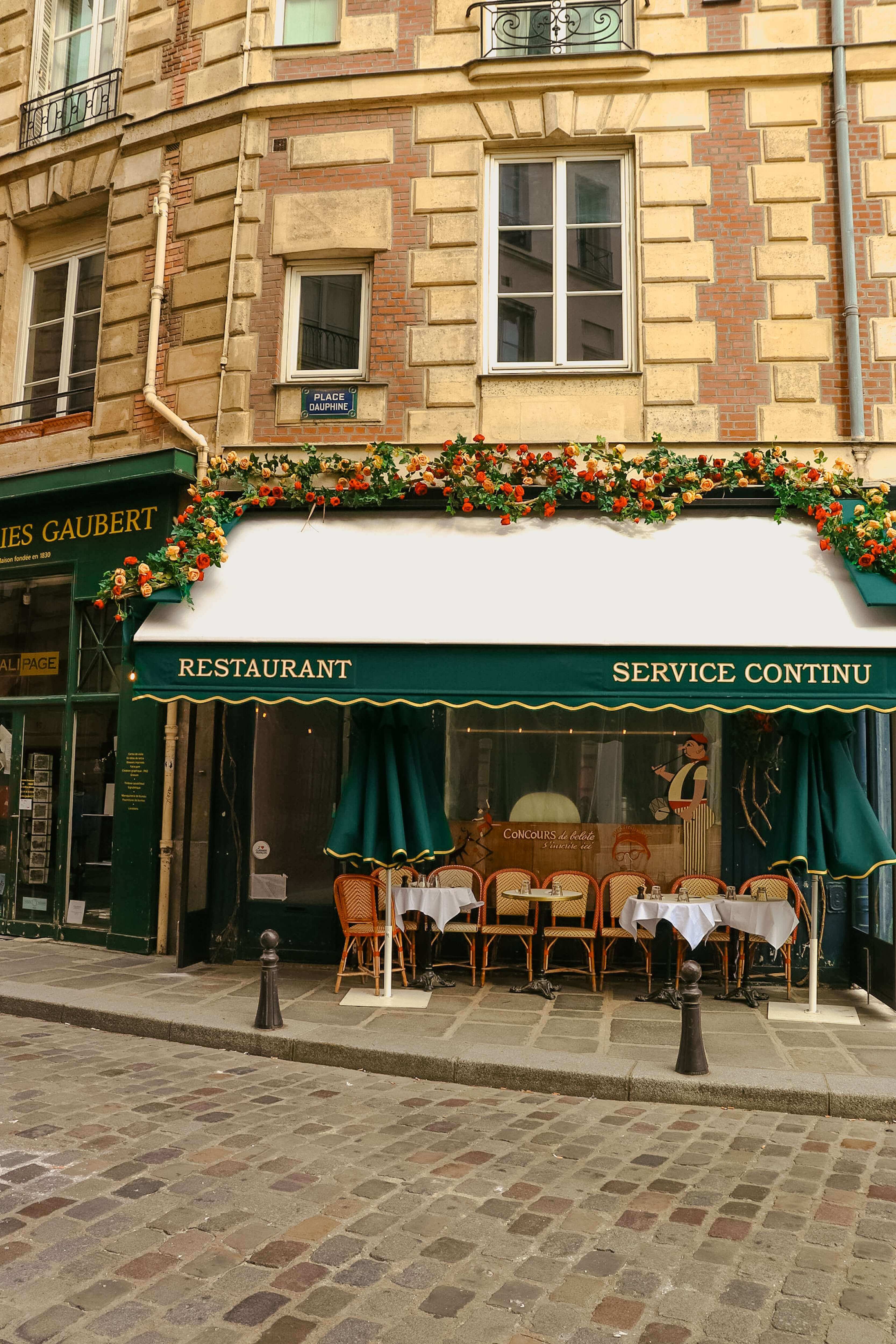 Restraunt terrace